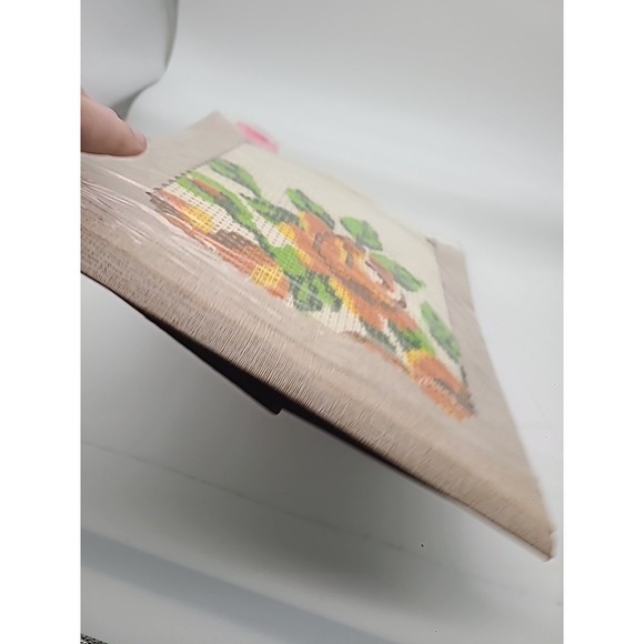 Wonderart Vtg Rose Trio Needlecraft 14" Pillow Quickpoint New Open Box Needlept - Picture 3 of 6